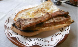 Bocadillo De Panceta
