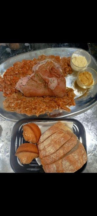 Dimljena svinjska koljenica 850g