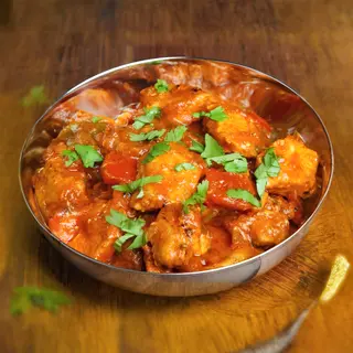 Pollo Balti Con Coliflor