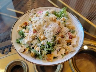 Sałatka Cezar z Kurczakiem