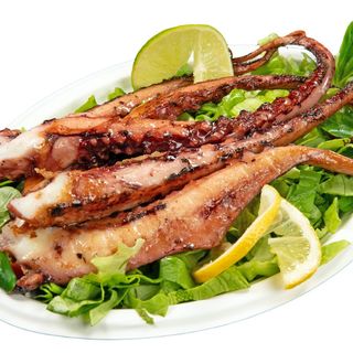 Tentacule calamar la gratar