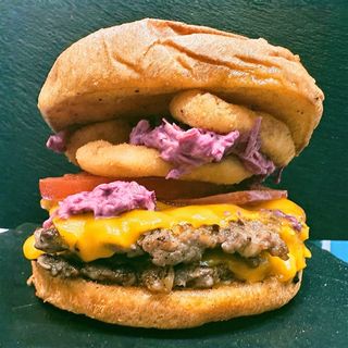 LA MARACUCHA BURGUER