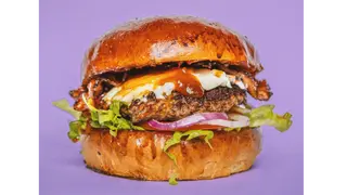 Burger Guacamol z wołowiną