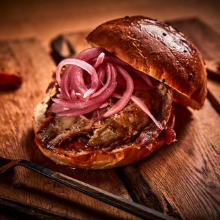 Hamburguesa Pulled Pork Oxley con patatas