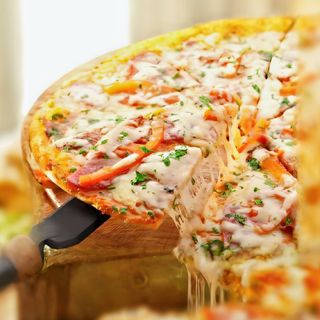 Піца свинина прикопчина 400г