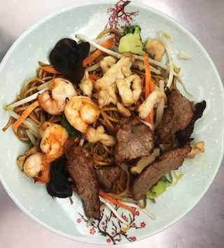 Chow Min Três Delícias