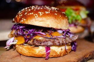 Paris burger s krumpirićima