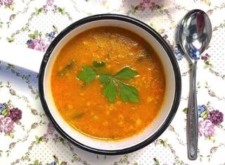 Суп чечевичный с лимоном