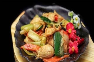 E27. Pollo saltato alla piastra