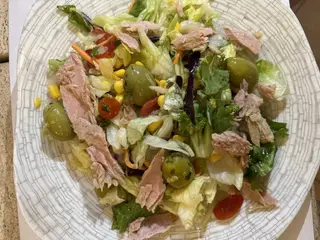 Insalatona di tonno