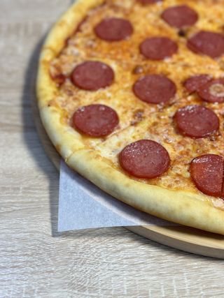 Пицца "Пепперони" 35см (650г)