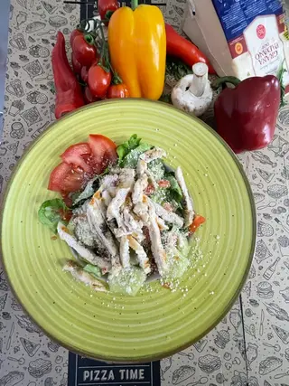 Salata cu pui