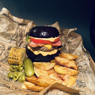 HALLOWEEN БУРГЕР PETRUS