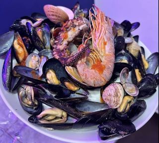 Soutè ai frutti di mare