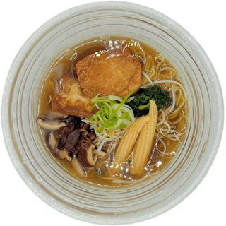 Kinoko supu ramen vegetariano