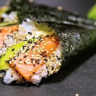 Temaki Salmón (1 Ud.)