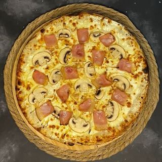 Pizza Carbonara (Mediana)