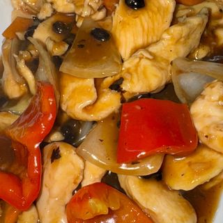 Chicken in black beans sauce 