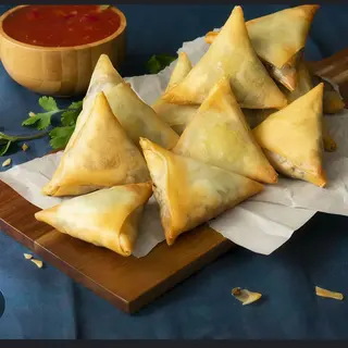 Ración De Samosa De Pollo (6 Uds.)