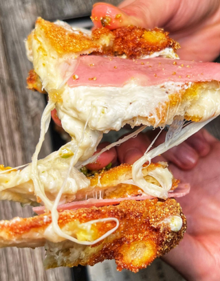 Mozzarella in carrozza con porchetta di Ariccia