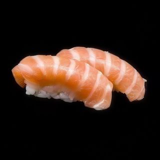 408. Nigiri De Salmón (2 Uds.)