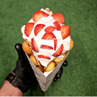 Бъбъл гофрета с ягоди (1бр)