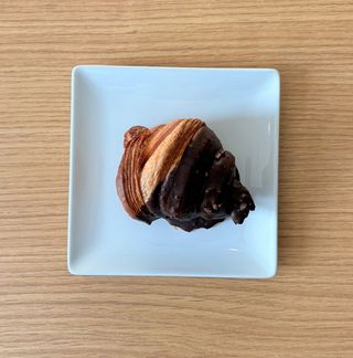 Croissant De Chocolate Relleno De Crema