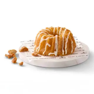 Salted Caramel Bundt cake