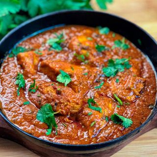 Khasi Ko Jhol( Medium hot/ Medio picante)