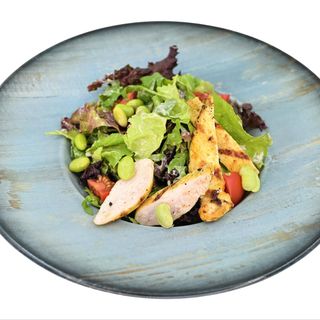 Здравословна салата "Цезър " със дрейсинг от скир.(0,220гр)