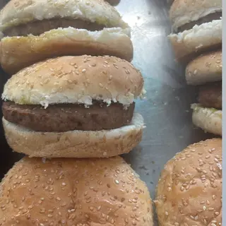 Panino hamburger semplice +insalata