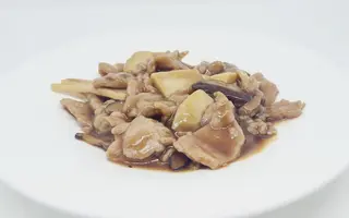 35.Manzo funghi bambu