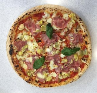 Pizza capricciosa (Mediana)
