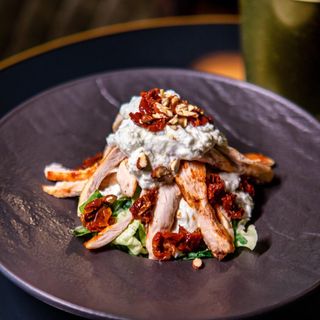 Ćureća salata sa gorgonzolom