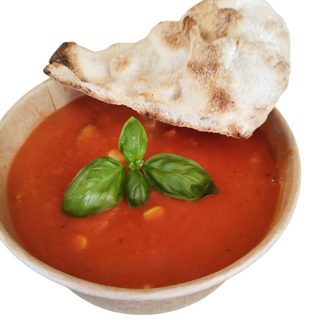 Krem z pomidorów z bazylią i włoskim ciastem