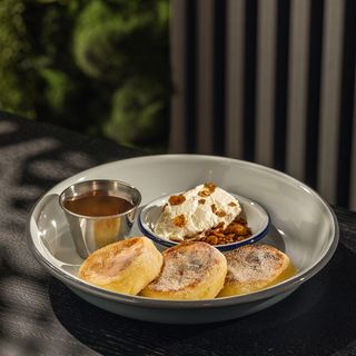 მაჭკატები არაჟნით და ჯემით