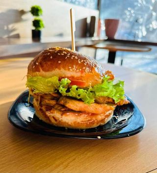 Chicken cheese sendvič