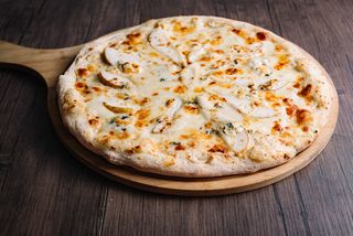 პიცა "მსხალი და გორგონზოლა"(33სმ)