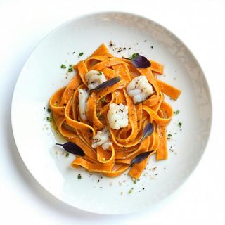 Tagliatelle di patate dolci con con seppie