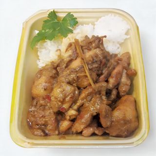 Pollo al curry con patatas