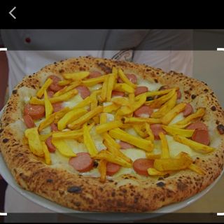 Pizza würstel e patatine