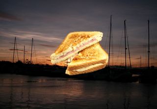 Sándwich Mixto De Jamón Y Queso