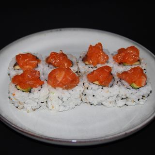 Uramaki salmone spicy 8 pezzi(57)