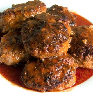 Котлета говяжья с подливом (1шт)