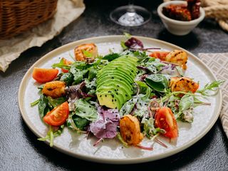 Салат з креветкою (210г)