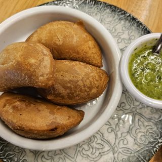 Mini Empanadas De Carne (4 Uds.)