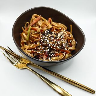 Udon with vegetables