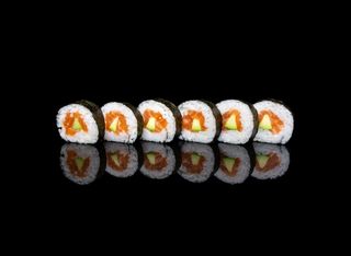 Футомаки сьомга и авокадо (160гр)