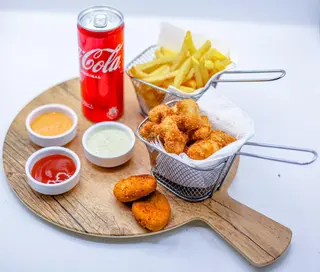 Taco Nuggets / Pizza Pepperoni Ou Nuggets Avec Frites