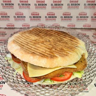 Campero De Pechuga De Pollo Crujiente